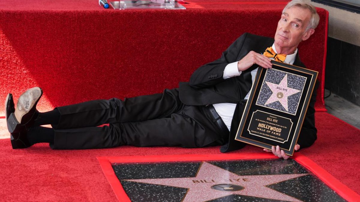 Bill Nye Honored with Hollywood Walk of Fame Star in Los Angeles – Science Meets Stardom