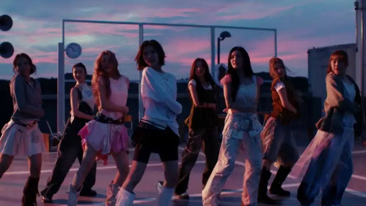 Hearts2Hearts Confirmed Comeback in October 2025 With Pre-Release Single “Pretty Please”