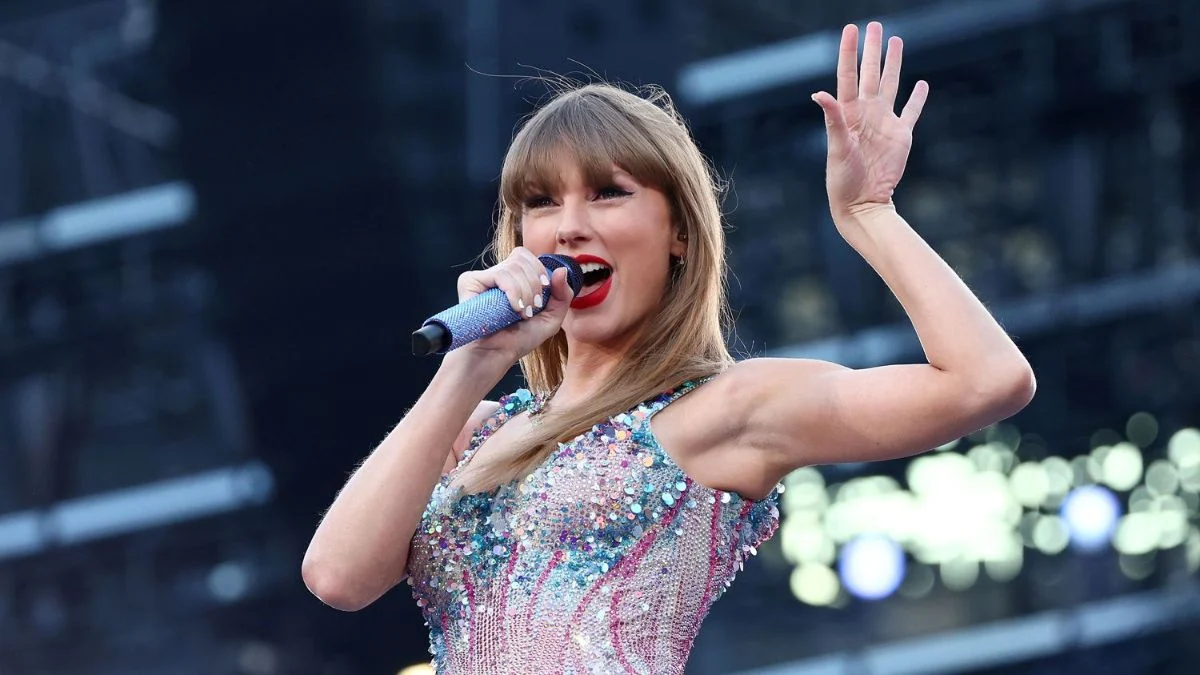 Taylor Swift’s Huge Career Day Sparks Global Buzz Just Hours After Travis Kelce’s NFL Comeback Announcement