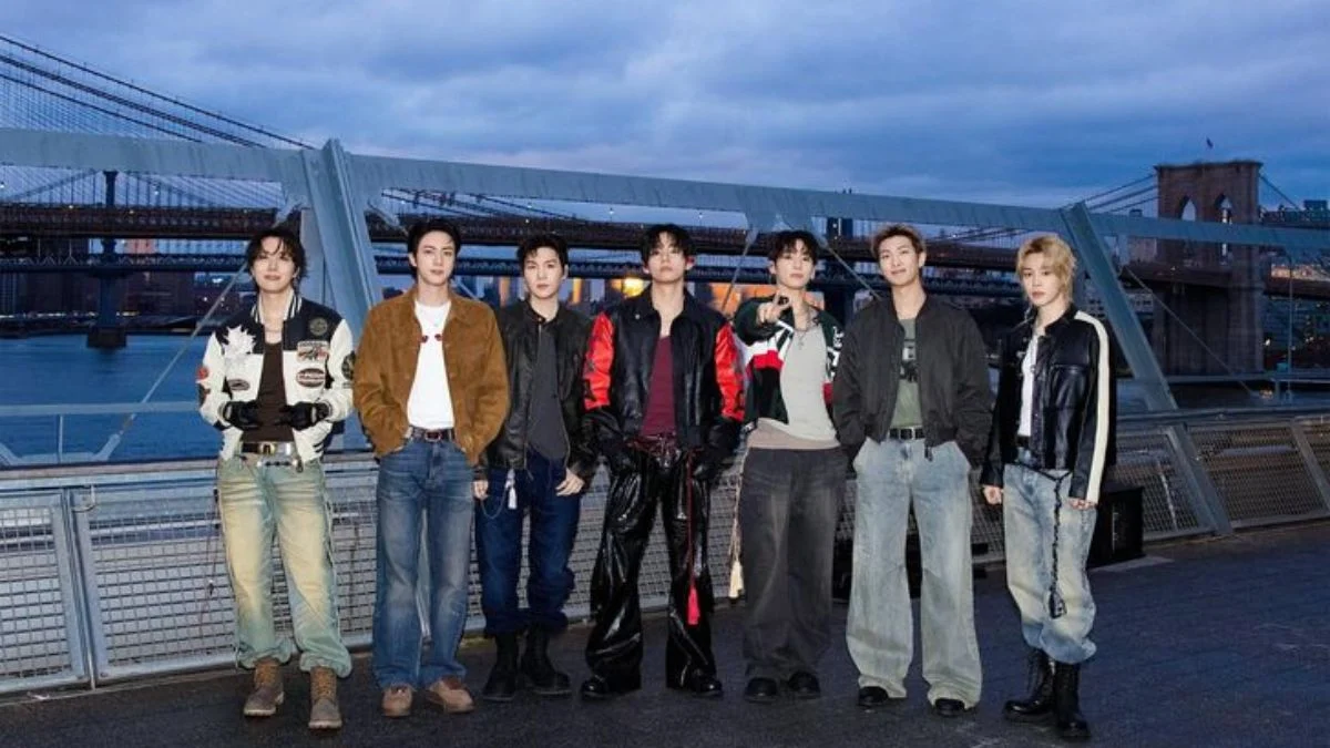 The BTS ARIRANG Deluxe Vinyl edition featuring the SUGA-produced hidden track "Come Over."