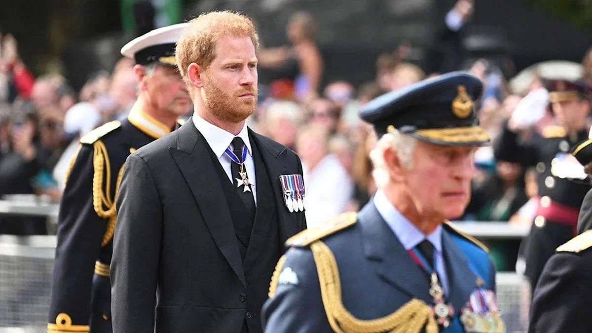 Why Palace Aides Reportedly Don’t Trust Prince Harry Alone With King Charles During UK Visit – Inside the Royal Family’s Biggest Trust Crisis Yet