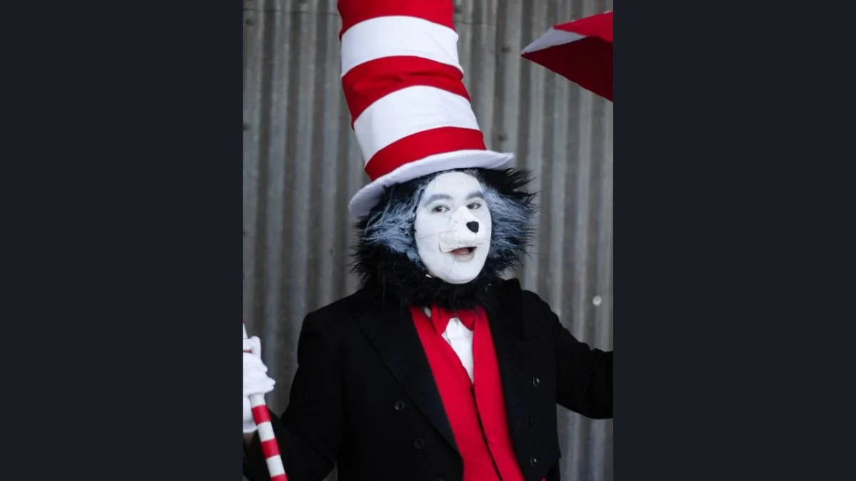 Evil Cat in the Hat Hoax Goes Viral Across Ireland and the UK — Police Confirm the Creepy “Sightings” Were AI-Generated