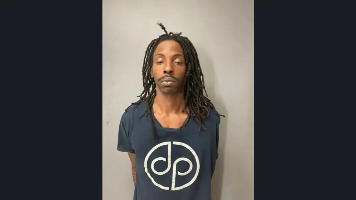 Mugshot photo of Shamell Naquan Joyner following his arrest in connection with armed robbery and carjacking charges