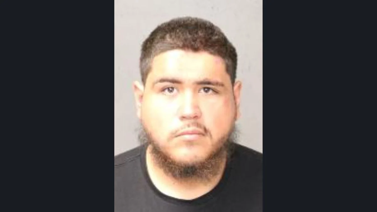 Booking mugshot photo of 22-year-old Ervin Joaquin Gutierrez provided by Albuquerque Police Department