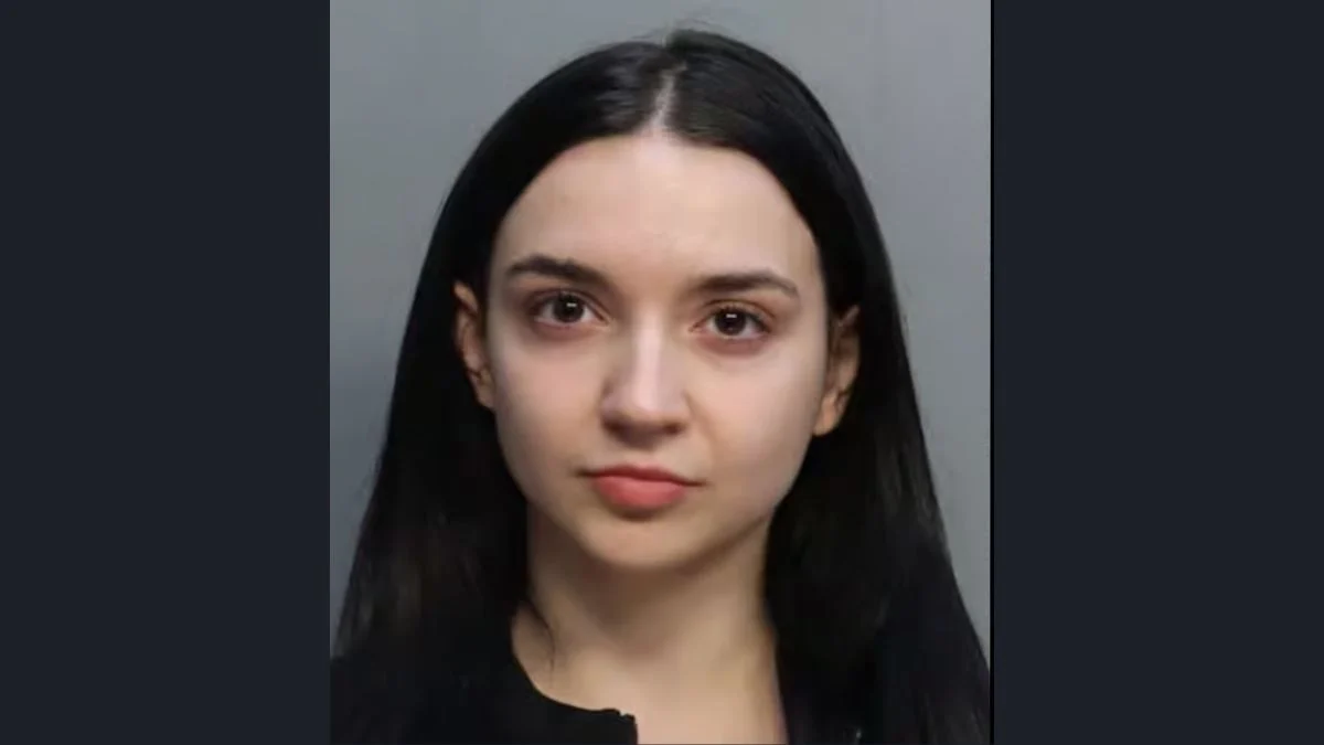 Florida Woman, 19, Allegedly Demanded $20,000 From Lover and Threatened Intimate-Photo Leak: What Police Say Happened