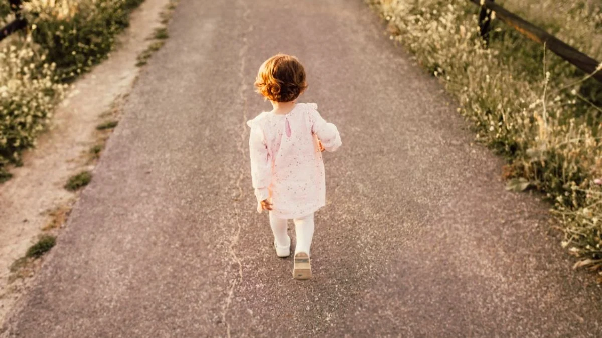 Virginia Mom Convicted After Letting 5-Year-Old Walk Alone to Pond: The Case Sparking a Childhood Independence Debate