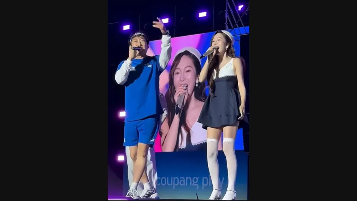Jessica Jung and Park Myung Soo performing Naengmyeon together on stage at the Gyeongju Civic Stadium